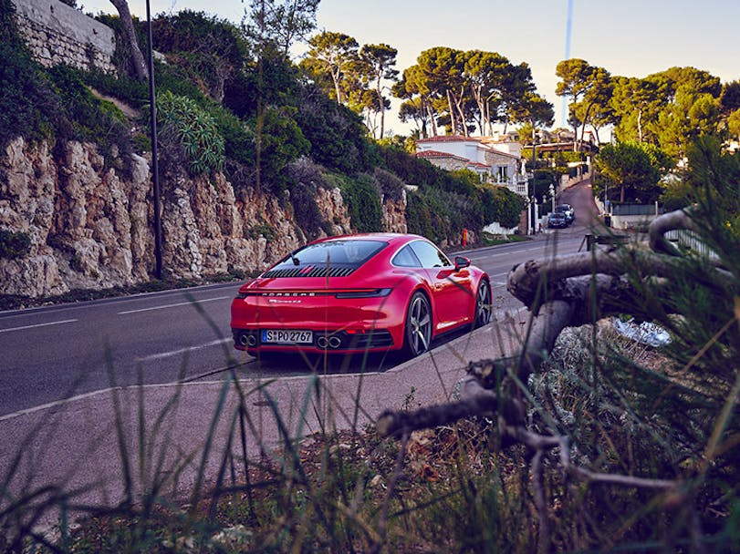 Red 911 passes through southern villages